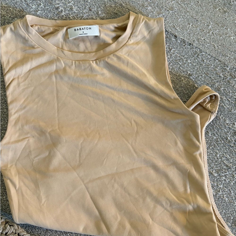 Aritzia babaton bodysuit